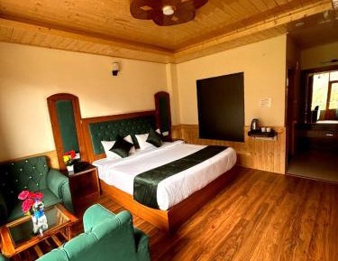 Deluxe Double Room with Balcony