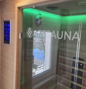 One-Bedroom Apartment with Balcony