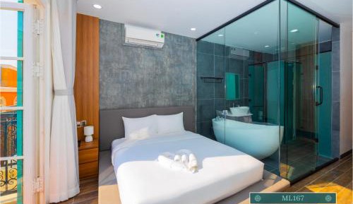 Deluxe Double Room with Balcony