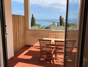 One-Bedroom Apartment with Sea View