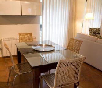 Two-Bedroom Apartment (4-5 Adults)
