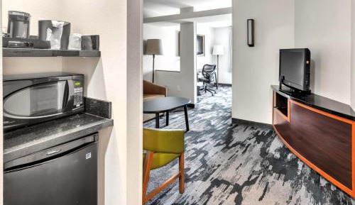 King Studio with Sofa Bed