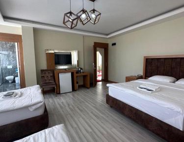 Quadruple Room with Balcony