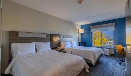 Standard Queen Room with Two Queen Beds