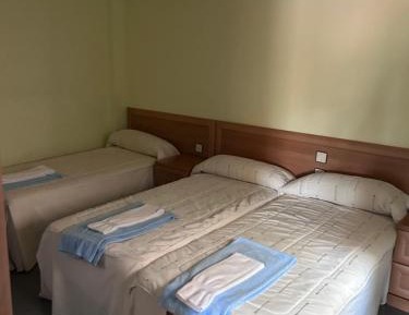 Triple Room with Private Bathroom