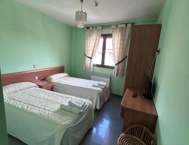 Twin Room with Private Bathroom