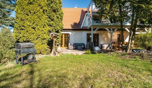 Superior One-Bedroom Apartment