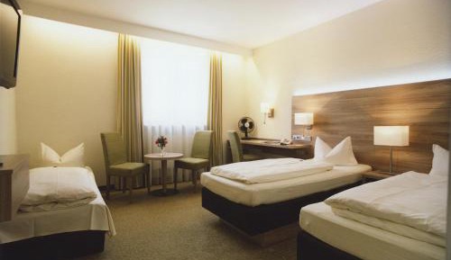Standard Family Room (2 Adults + 2 Children)