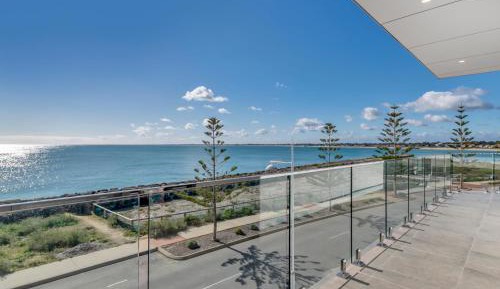 Apartment with Sea View