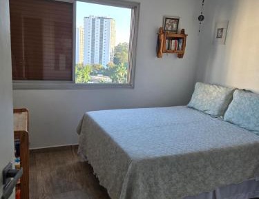 Deluxe Two-Bedroom Apartment with Garden View
