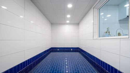 Double Room with Mountain View 2