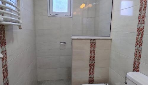 Deluxe One-Bedroom Apartment with City View