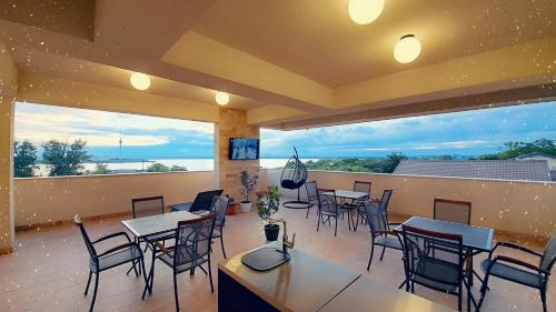 King Room with Garden View