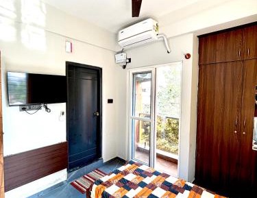 Deluxe Single Room with Balcony