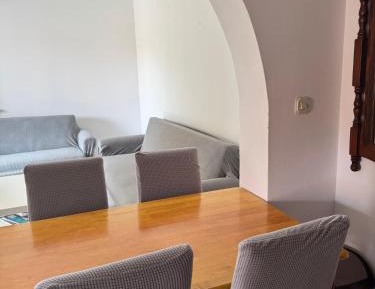One-Bedroom Apartment with Balcony