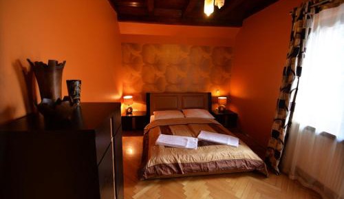 Two-Bedroom Deluxe Apartment