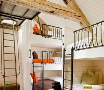 Bunk Bed in Mixed Dormitory Room