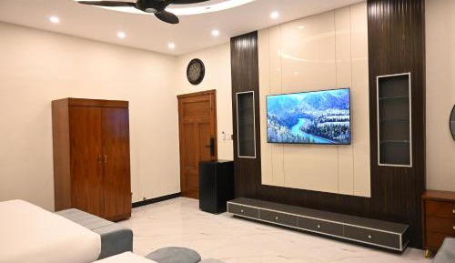 Deluxe Double or Twin Room