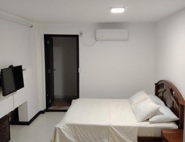 Deluxe Double Room (2 Adults + 1 Child)