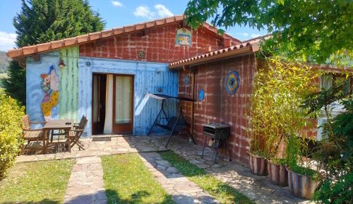 Apartment with Mountain View