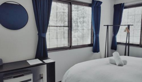 Standard Double Room with Shared Bathroom