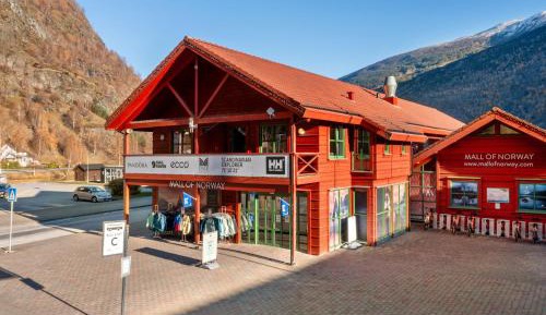 Flåm Station 2-Bedroom apartment with balcony