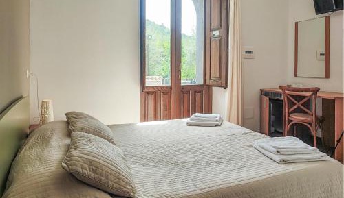 Five-Bedroom Holiday Home