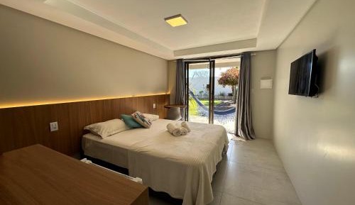 Deluxe Suite with Balcony