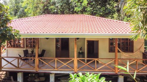 Three-Bedroom Holiday Home 