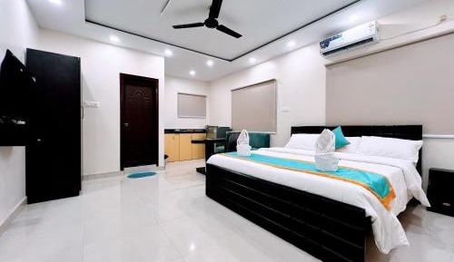 Studio Apartment with King Bed