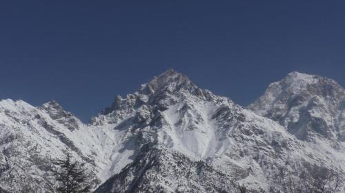 Double or Twin Room with Mountain View