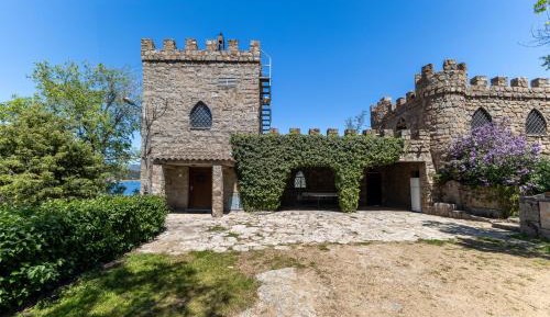 Superior Apartment with Balcony