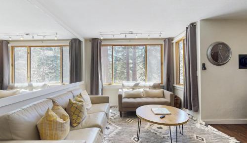 One Bedroom Apartment
