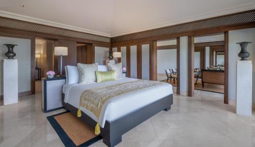 Manor Suite