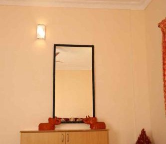 Superior One-Bedroom Apartment