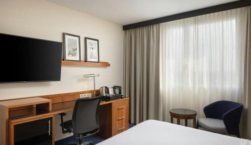 Business King Room - Top Floor