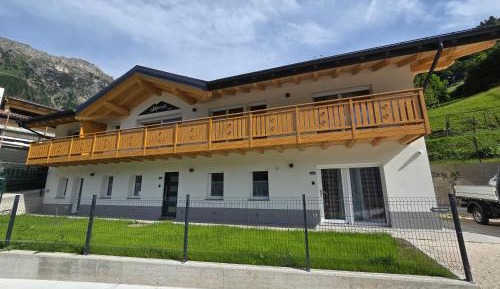 Two-Bedroom Deluxe Apartment