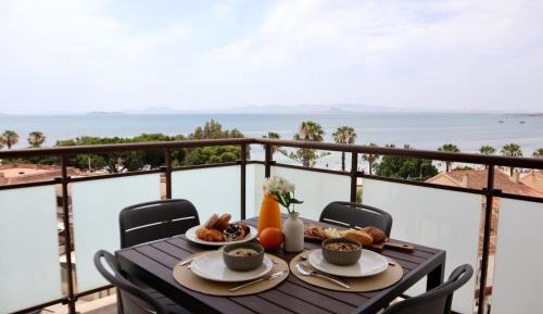 Two-Bedroom Deluxe Apartment