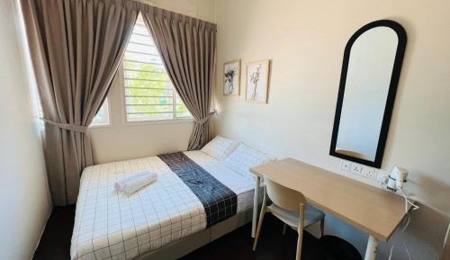 Double Room with Shared Toilet