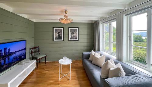 Three-Bedroom Vacation Home 