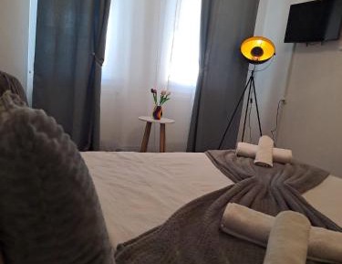 One-Bedroom Apartment with Terrace