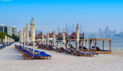 Two-Bedroom Deluxe Apartment with Balcony