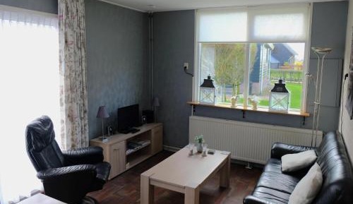 One-Bedroom Holiday Home
