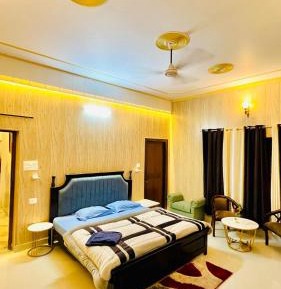 Double Room with Mountain View