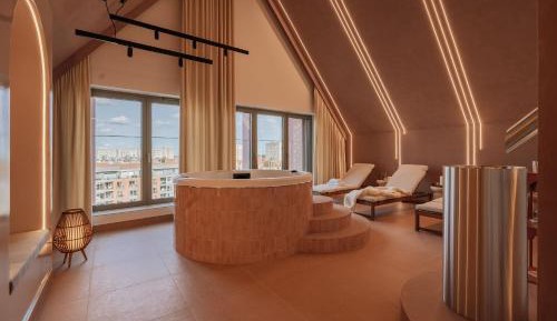 One-Bedroom Apartment with Balcony and Water View