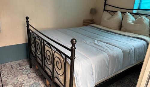 One-Bedroom Apartment with Terrace