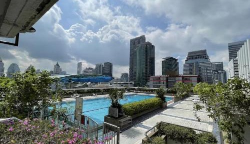 Three-Bedroom Premium Apartment with Balcony