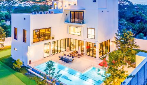 Villa with Private Pool