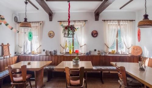 Three-Bedroom Holiday Home 