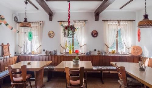 Three-Bedroom Holiday Home 